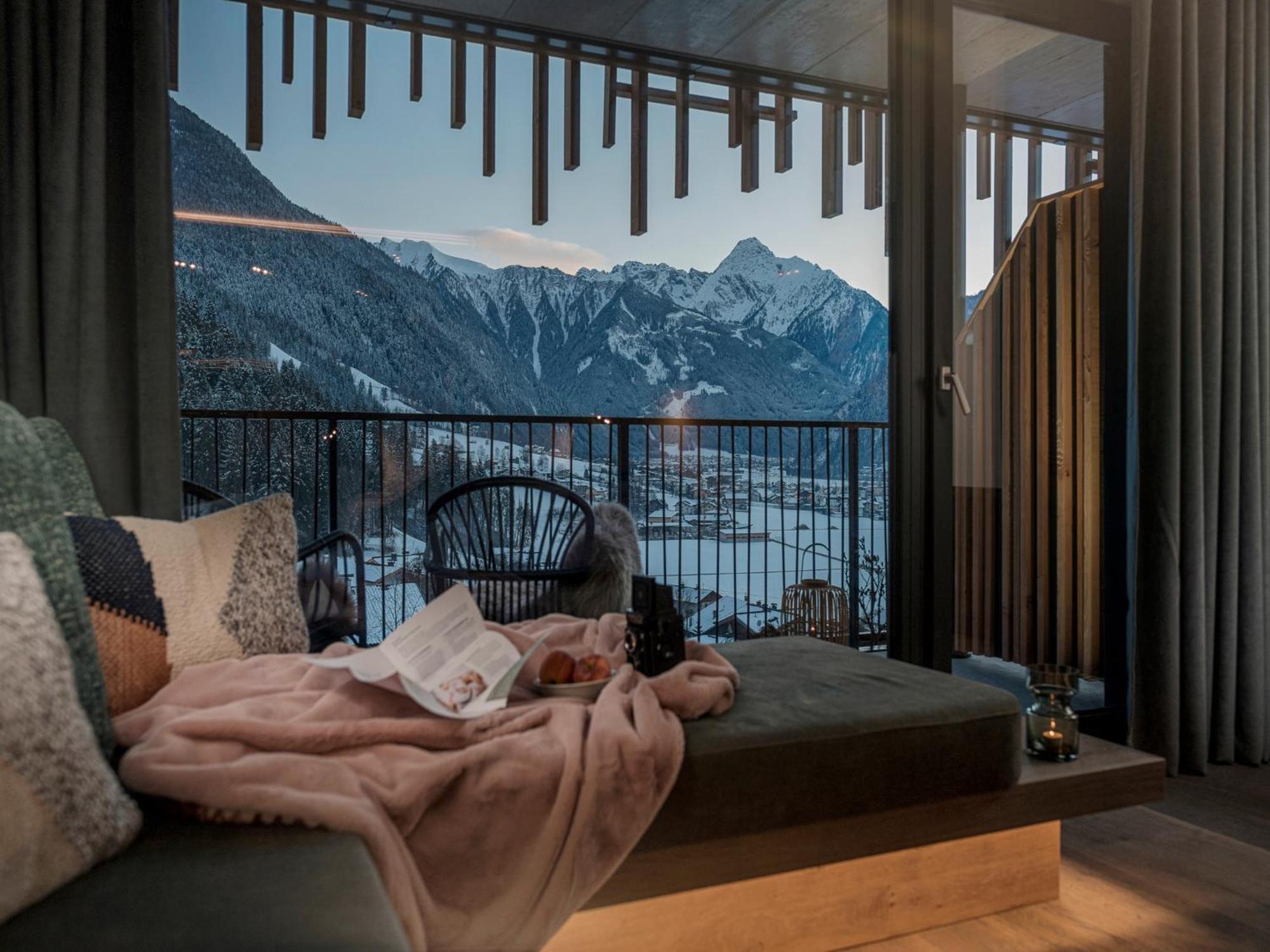 Coolnest Hotel Mayrhofen Ngoại thất bức ảnh