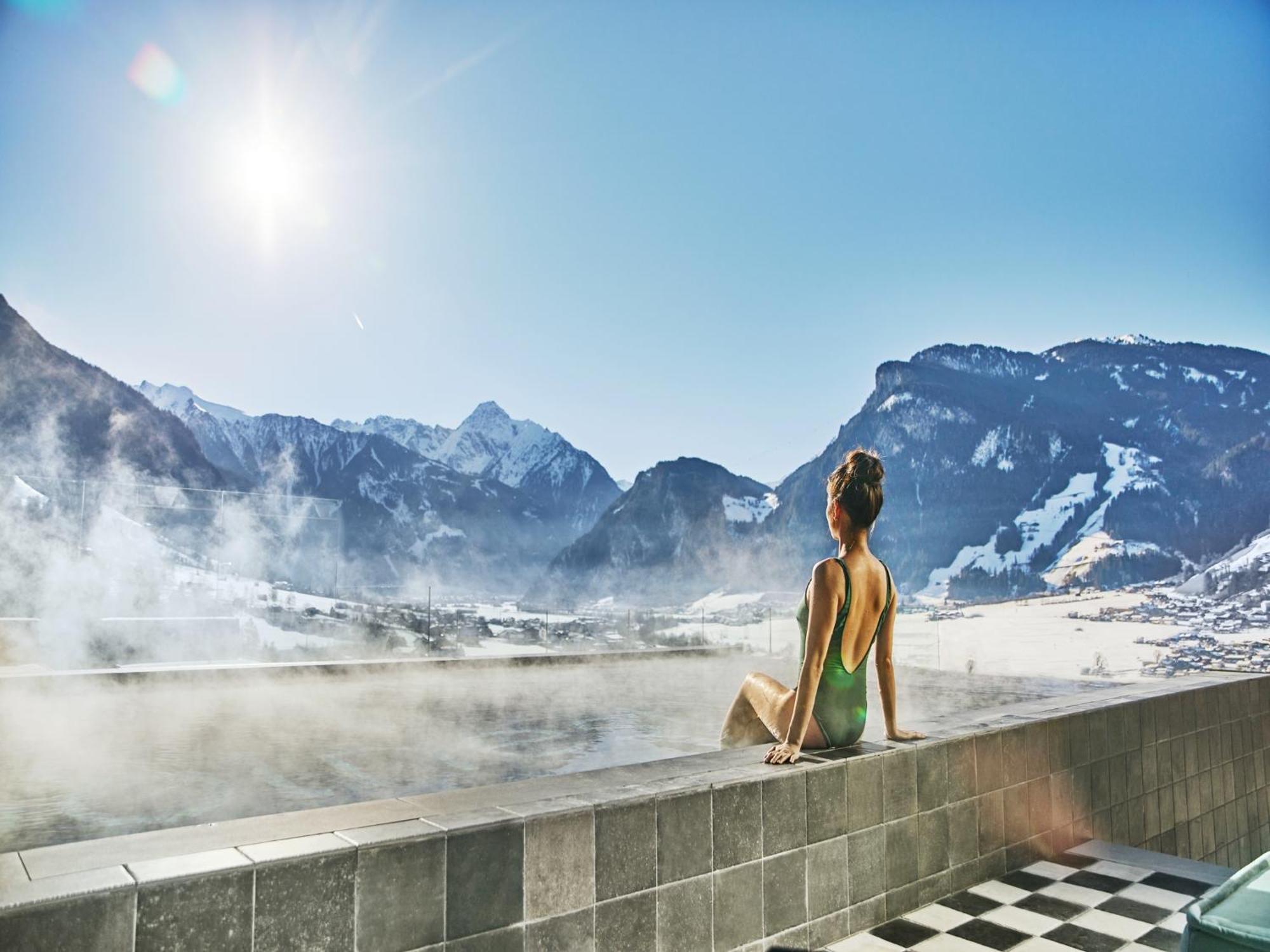 Coolnest Hotel Mayrhofen Ngoại thất bức ảnh